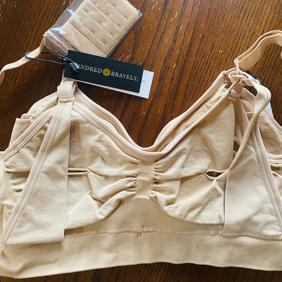 Seamless Hands Free Pumping & Nursing Sublime Bra - Picture 4 of 7